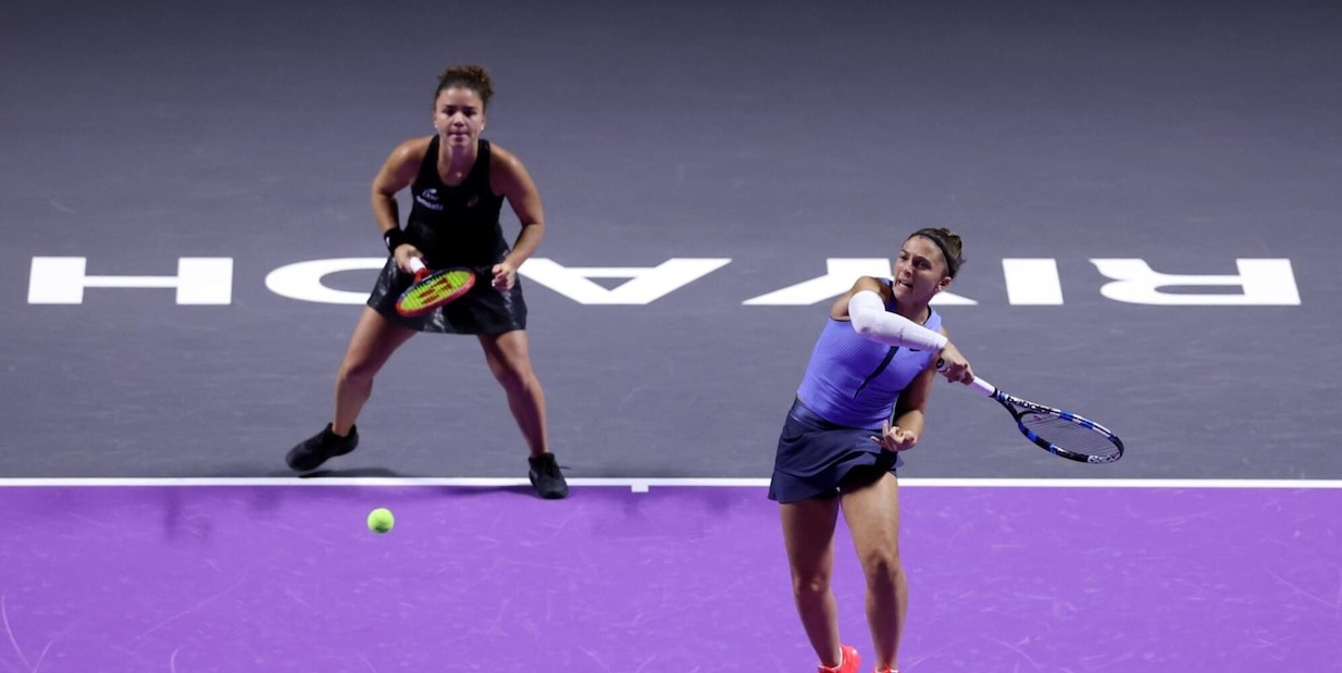 Wta Finals, Errani e Paolini ko nel doppio: Hsieh e Ostapenko si impongono in due set