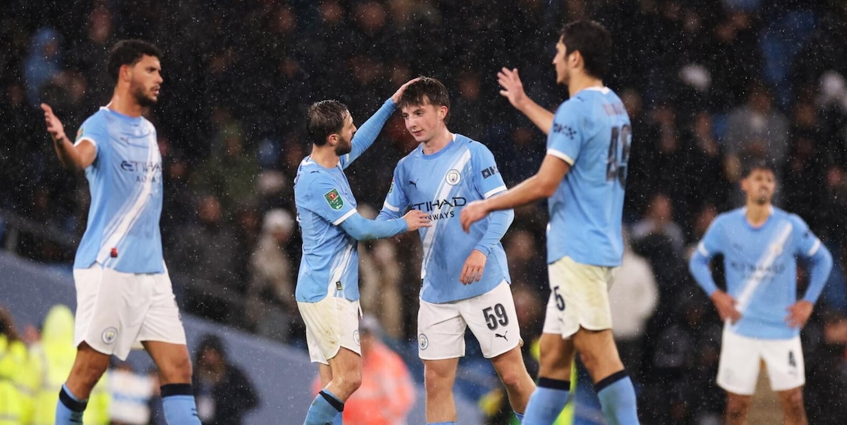 Carabao Cup, il Manchester City elimina il Brentford: decidono i gol di Cherki e Savinho 