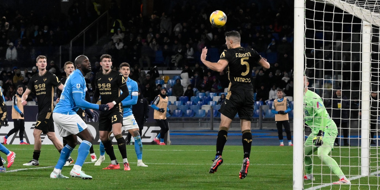 
            
            Napoli-Verona, niente biglietti ai residenti nella provincia scaligera
          