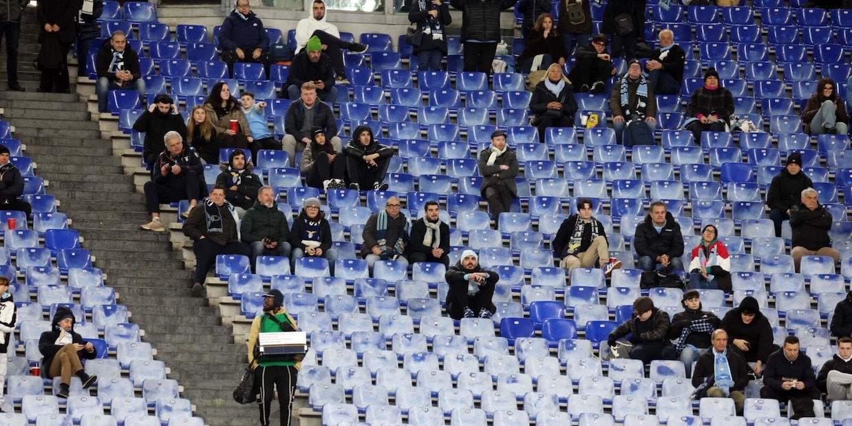 Lazio, continua la protesta dei tifosi: "Con l'Atalanta Curva Nord vuota"