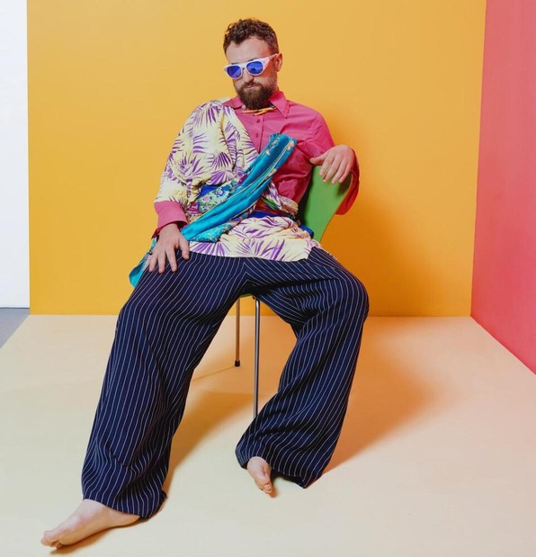 
            
            Dargen D'Amico, 'in Italia non si discute dei rischi dell'IA'
          