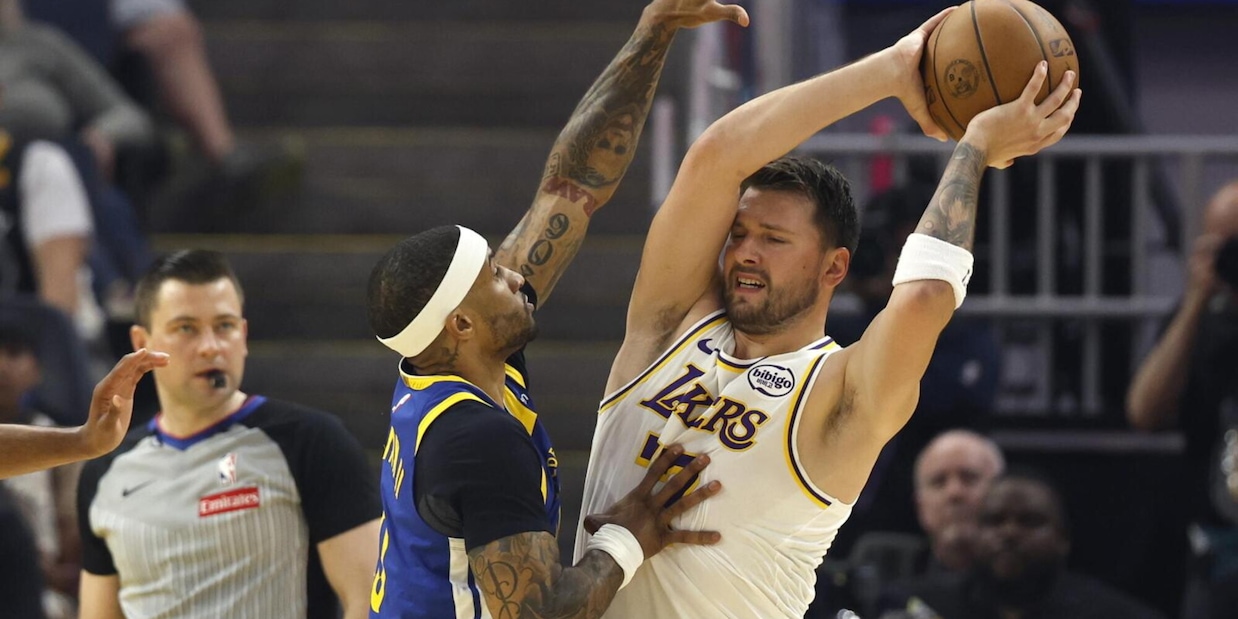 Nba, Doncic trascina i Lakers. Vincono in trasferta Raptors e Pelicans