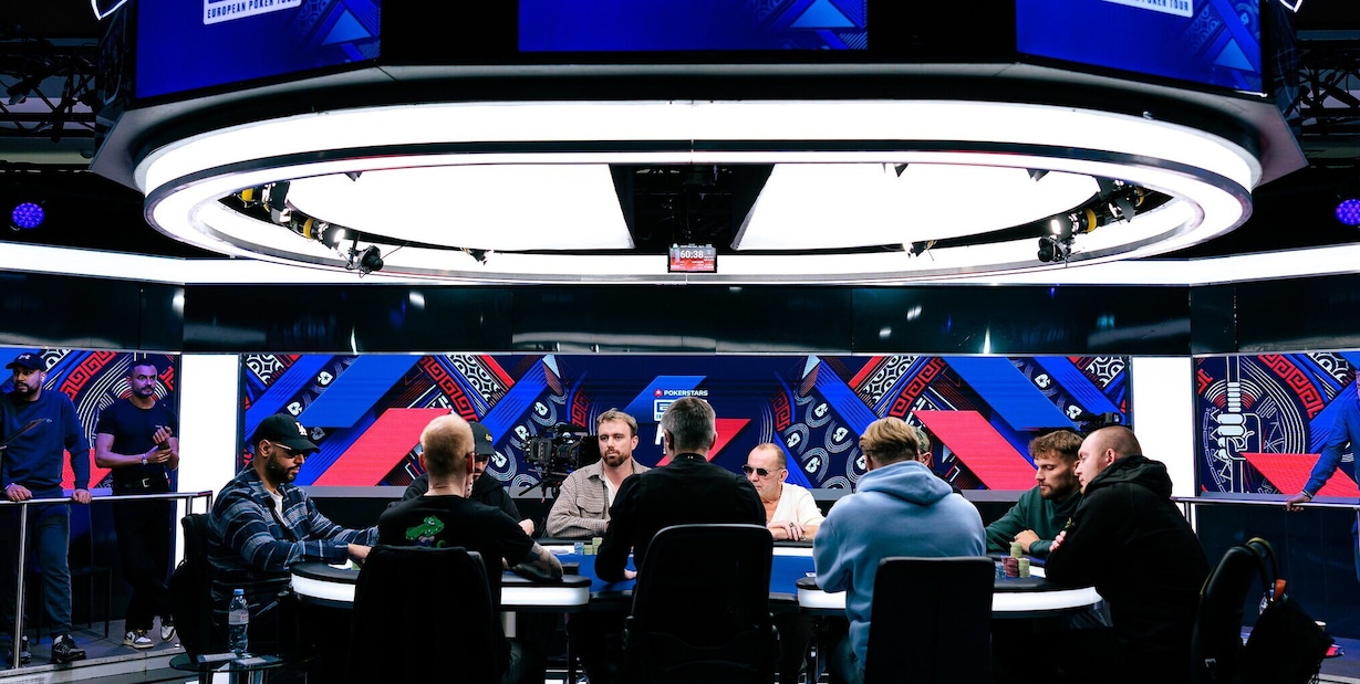 EPT Parigi, tavolo finale al Main Event: segui la diretta streaming