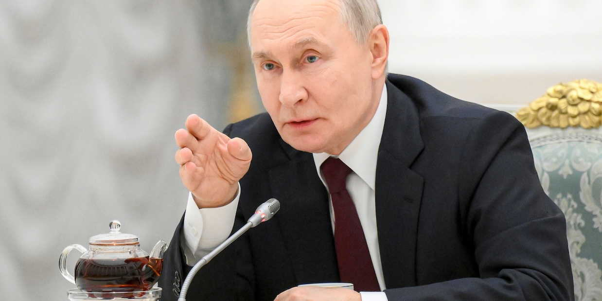 
            
            Putin, 'pronti a cooperare con europei per stabilizzare il mercato energetico'
          