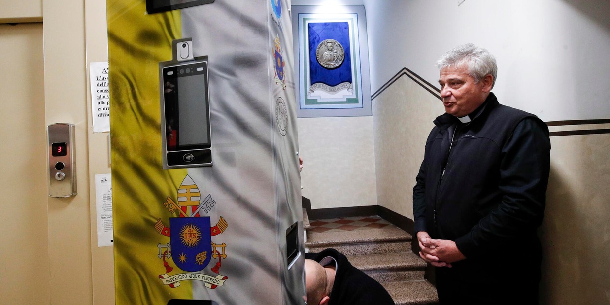 
            
            Krajewski lascia l'Elemosineria, nominato vescovo a Lodz
          