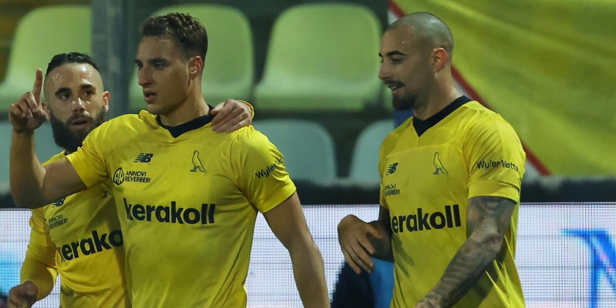 Modena-Spezia 3-0: doppietta di De Luca, gialloblù a -2 dal Catanzaro