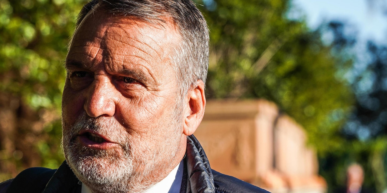 
            
            Calcio: premio "Onda Azzurra 2026" a Marco Tardelli
          