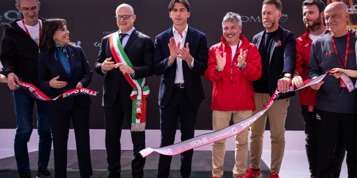 Il Sindaco Roberto Gualtieri ha inaugurato l’Expo Village della 31^ Acea Run Rome The Marathon