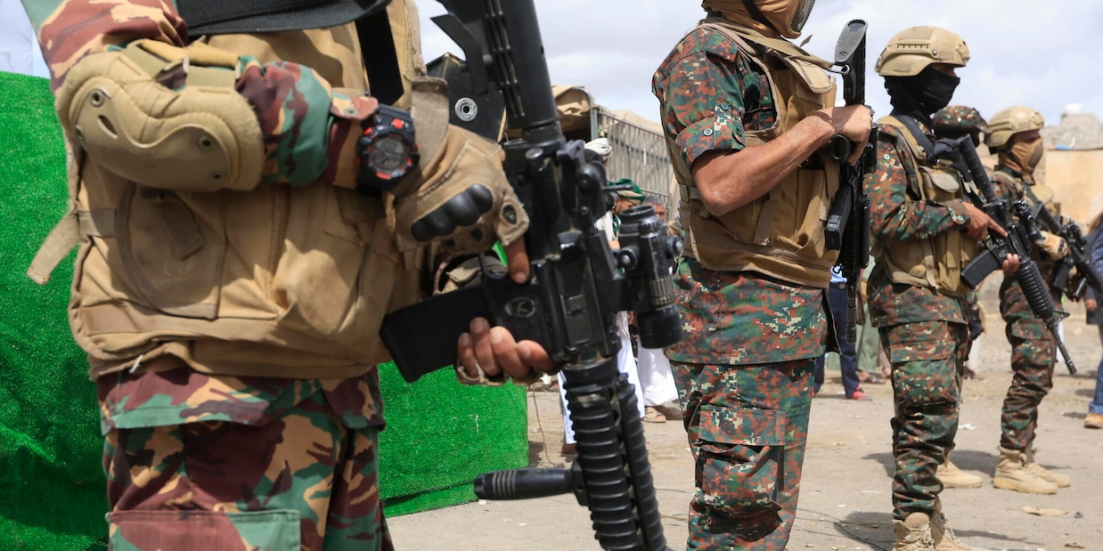 
            
            Aspides, 'tornano gli Houthi, massima cautela nel Mar Rosso e nel Golfo di Aden'
          