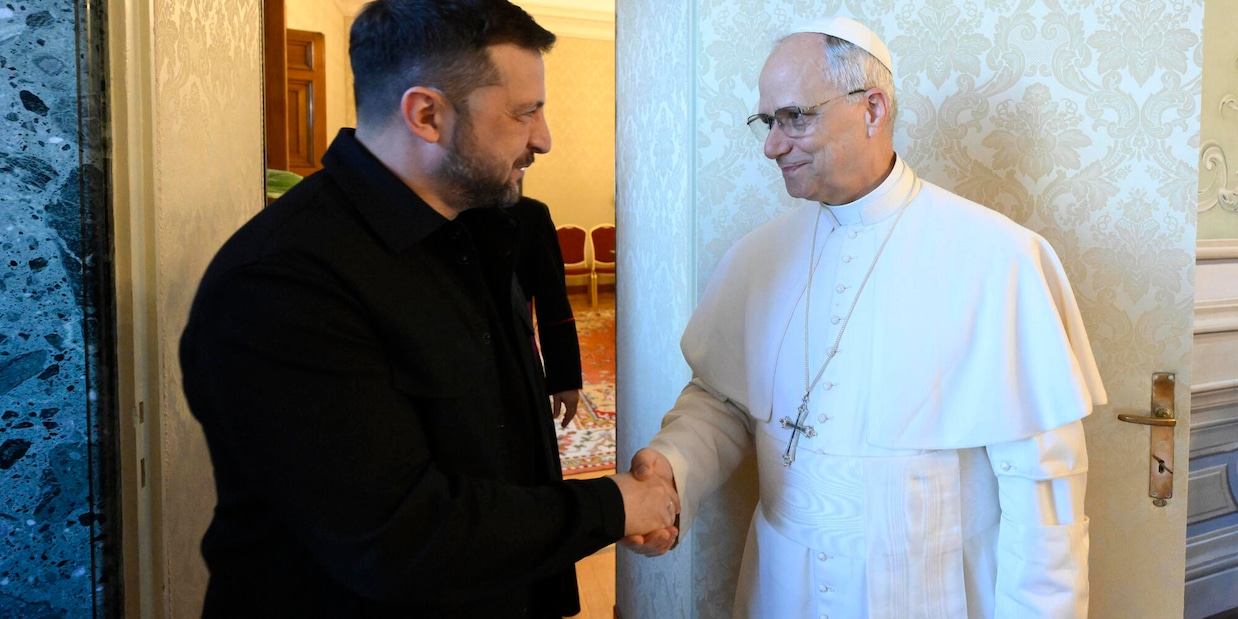 
            
            Colloquio tra il Papa e Zelensky, 'si auspica pace giusta e duratura'
          