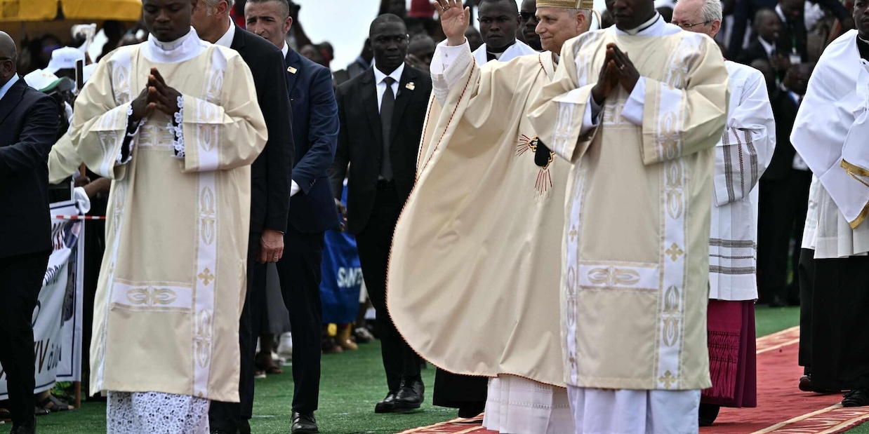 
            
            Il Papa, 'la grandezza di un paese non si misura sulla ricchezza'
          