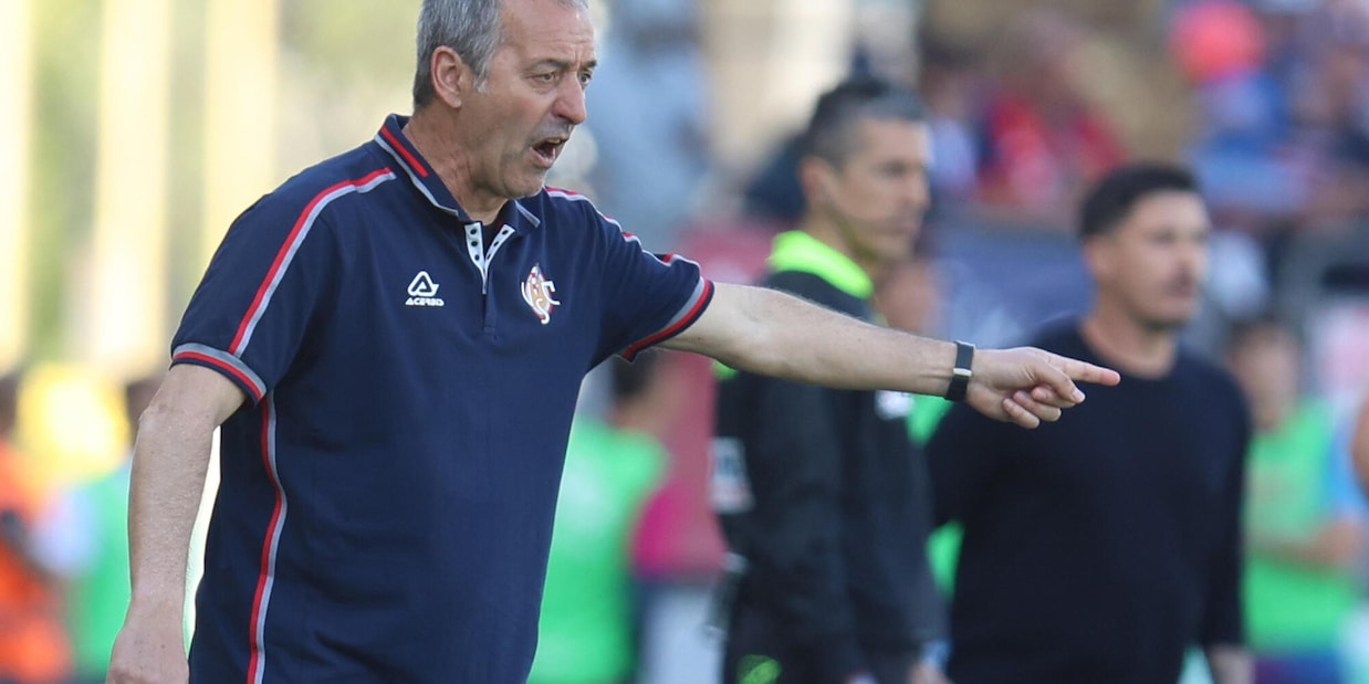 
            
            Giampaolo sprona la Cremonese, 'serve concretezza'
          