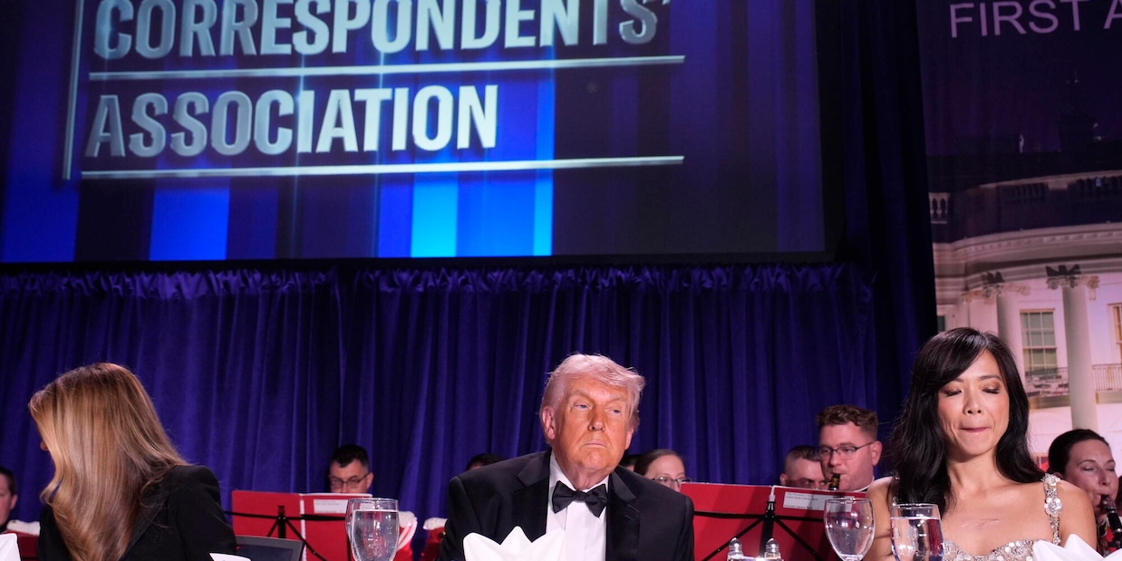 
            
            Cena dei corrispondenti della Casa Bianca cancellata dopo gli spari
          