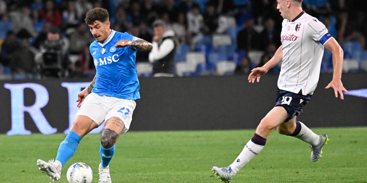 
            
            Napoli ko con il Bologna, qualificazione Champions rinviata
          