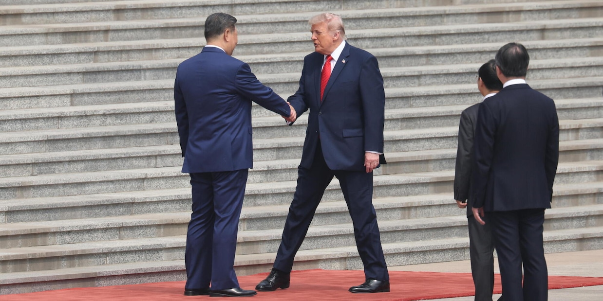 
            
            Trump arriva a Zhongnanhai per l'ultima giornata di incontri con Xi
          