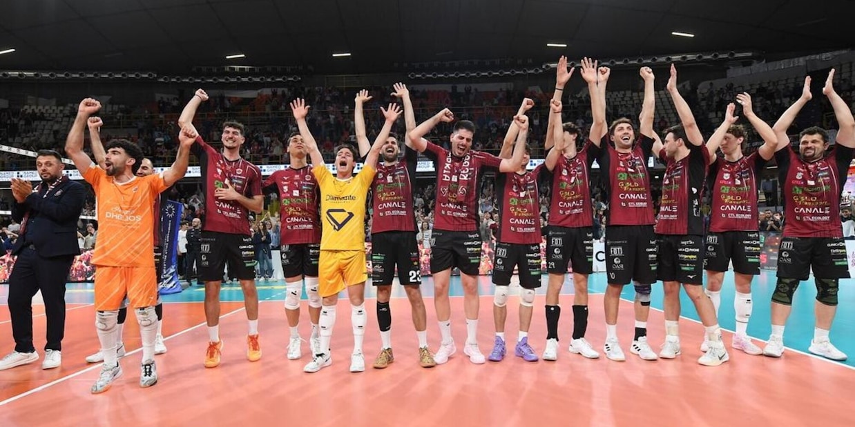 Reggio Calabria festeggia la promozione in A2