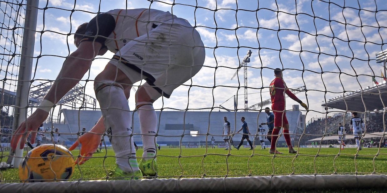 
            
            ++ Calcio: il Monza torna in Serie A ++
          