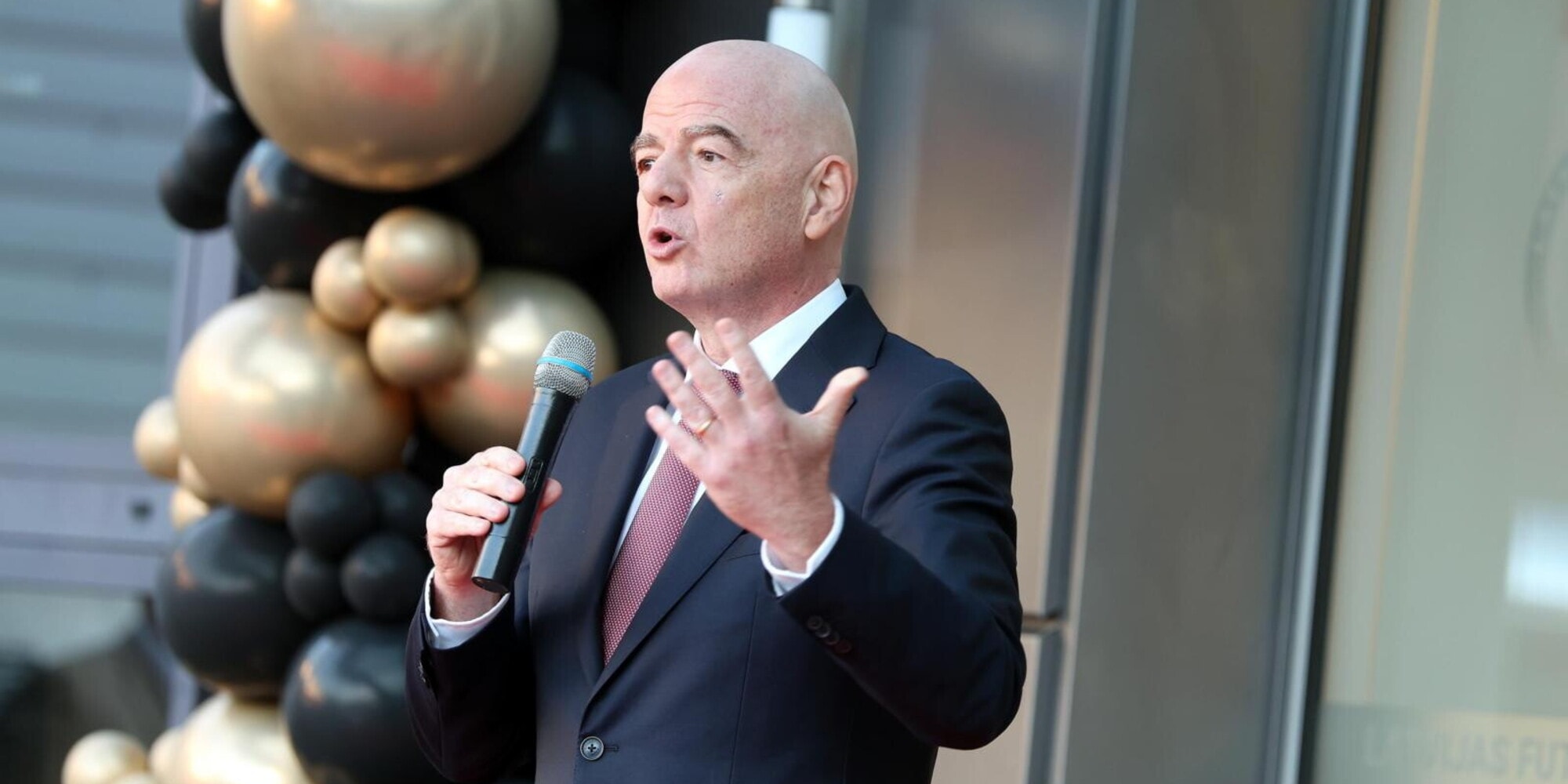 Vihar Infantino fizetése körül: a FIFA visszautasítja a vádakat