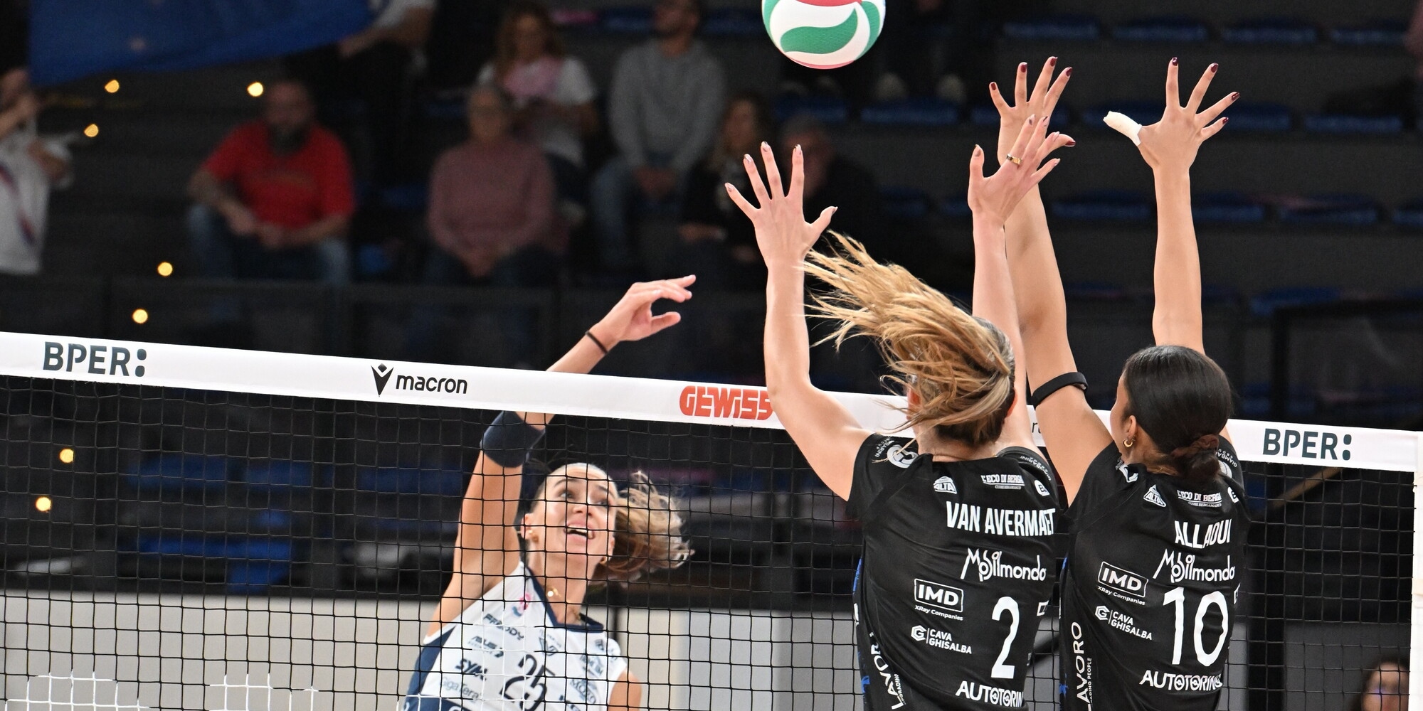 Milano sbanca Bergamo, Novara torna al successo