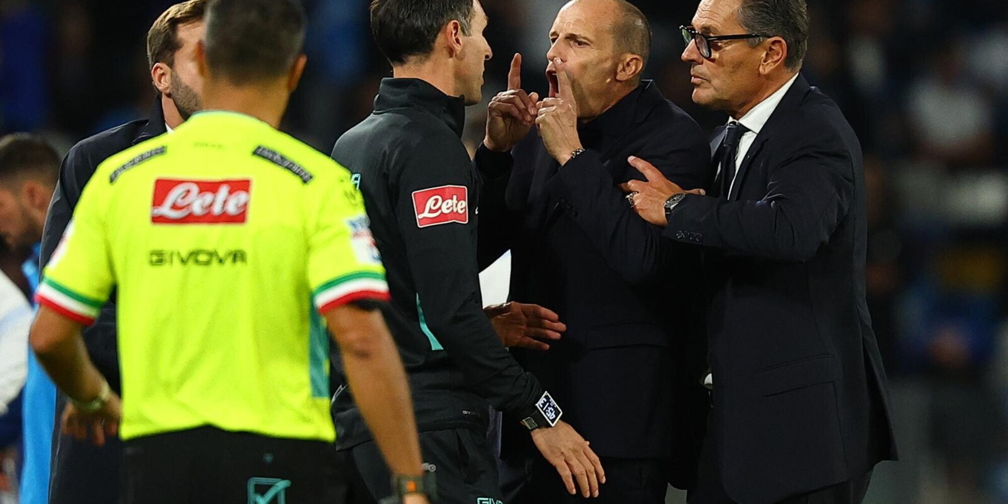 Due giornate di squalifica ad Allegri per le offese agli arbitri