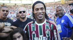 Ecco Ronaldinho, Fluminense stregato