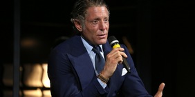 Lapo Elkann non vive più in Italia: "Ho scelto un posto che mi rende felice"
