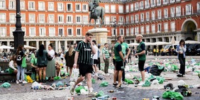 Caos a Madrid: scontri in strada tra i tifosi del Celtic e la polizia