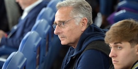 Bonolis ruba un giocatore al Napoli di Conte: "Per la mia Inter prenderei...". Poi elogia Sarri: "Allena una squadra di morti, sta facendo i miracoli"