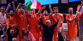 Sinner vola in finale alle Nitto ATP Finals: sugli spalti parte la festa