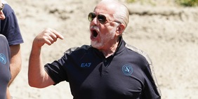 De Laurentiis, le immagini con Conte a Dimaro