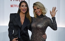 Ilary Blasi e Michelle Hunziker protagoniste a Roma della premiere di Emily in Paris 4