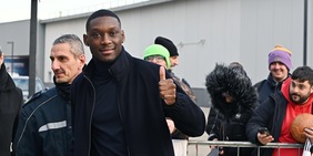 Juve, Kolo Muani al JMedical: le foto dell'arrivo per le visite mediche