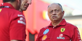 Ferrari, la decisione è presa: resta Vasseur con la benedizione dei piloti. Ma quanti rischi...