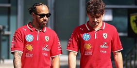 Disastro Ferrari, Leclerc durissimo: "Sembravo un passeggero". Hamilton ci va giù ancora più duro: "Finora..."