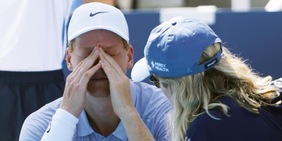 Medvedev, Rinderknech, Tiafoe, Zverev e Sinner: caldo e malori a Cincinnati, scoppia la polemica