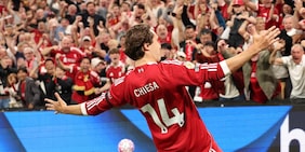 Premier League, il Liverpool vince all'esordio: Chiesa decisivo. In gol anche Ekitiké e Salah