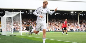 Premier League, il Fulham riacciuffa il Manchester United. Everton, prima vittoria nel nuovo stadio