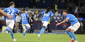 Anguissa fa godere il Napoli: Cagliari battuto al 95'. Seconda vittoria per Conte. Rivivi la diretta