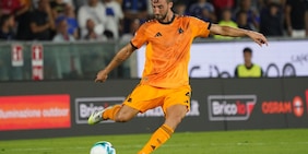 La scelta della Roma sulla maglia contro i Rangers: c'è un precedente che fa ben sperare