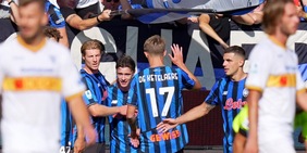 Atalanta, poker al Lecce e primo successo in campionato: doppietta di De Ketelaere
