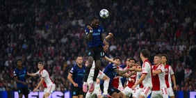 Inter, ottimo esordio in Champions contro l'Ajax: Thuram super e Sommer. Rivivi la diretta
