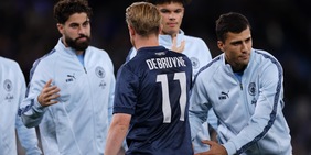 Il Napoli in 10 col City cede sotto i colpi di Haaland e Doku: rivivi la diretta