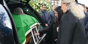 Funerali Matteo Franzoso, lacrime e commozione a Sestriere per l'ultimo saluto allo sciatore