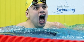 Notizie di nuoto come esempio in vaschetta