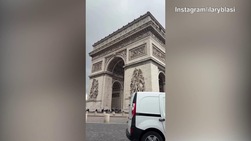 Il weekend di Ilary Blasi inizia da...Parigi