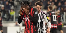 Pulisic e Leao sbagliano tutto, Juve-Milan finisce senza gol. E piovono fischi