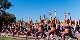 Wanderlust 108: corsa, yoga e meditazione. Il mindful triathlon ha illuminato Roma