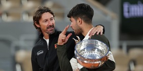 Il coach di Alcaraz sbotta sui social per le voci sul cancro: "Abbiate rispetto…"