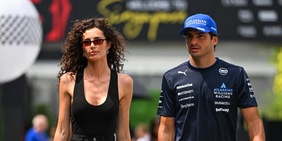 Sainz bacchetta la regia della Formula 1: "Fanno vedere solo i vip e le nostre fidanzate"