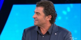 Tomba dalla Toffanin: "Iniziai a sciare e il Signore disse 'Vai Alberto vinci per noi'"